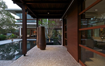 Houzz Tour: An Ahmedabad House With an Inside-Outside Connection
