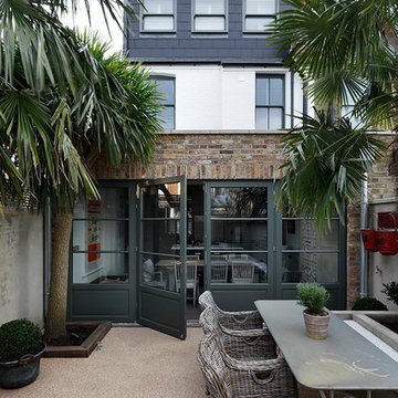 THE RETREAT, BARNES. ROOF & SIDE INFILL EXTENSIONS