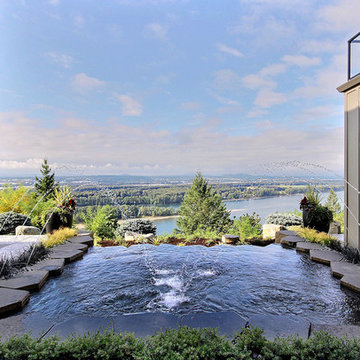 The River's Point : 2019 Clark County Parade of Homes : Blended Indoor-Outdoor L