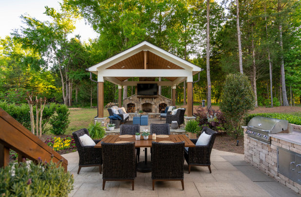 Traditional Patio by Jim Schmid Photography