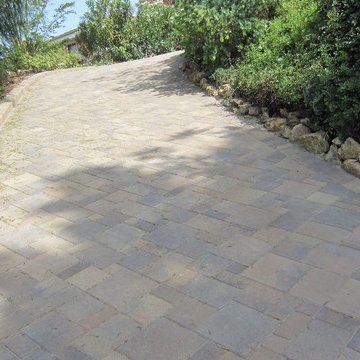 Thousand Oaks - Sloped Driveway - Orco - Villa – Tuscany - AFTER 5