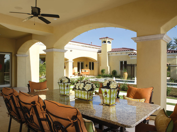 Mediterranean Patio - Patio