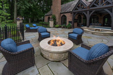 Example of a classic patio design in Cleveland