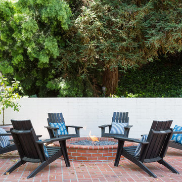 Traditional Brick Patio, Garden and Firepit Lounge Furniture