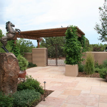 Traditional Southwest Garden