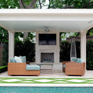 Transitional Outdoor Living Room