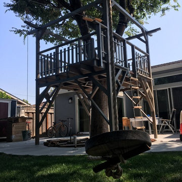 Treehouse/play structure