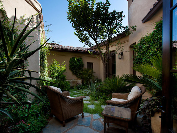 Mediterranean Patio