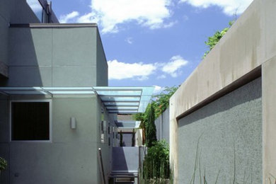 Пример оригинального дизайна: двор в стиле модернизм