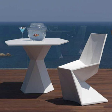 Vertex Outdoor Bistro Table and Chairs