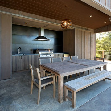 VV - 2 Story Farmhouse
