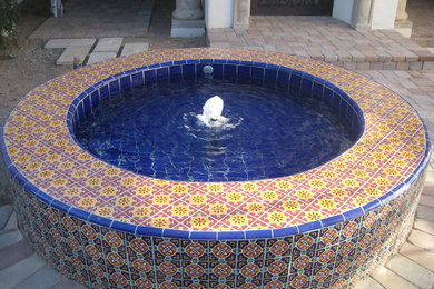 フェニックスにある地中海スタイルのおしゃれなテラス・中庭の写真