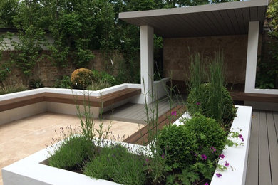 Photo of a contemporary patio in Hertfordshire.