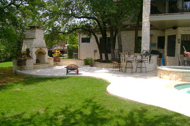 Patio - traditional patio idea in Austin