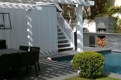 Patio - traditional patio idea in Los Angeles