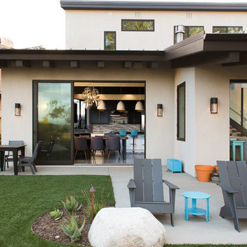 With large sliding glass doors, the backyard becomes an extention of the indoors