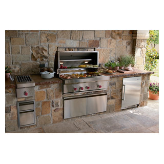 Wolf 42" Outdoor Gas Grill, Stainless Steel Natural Gas | OG42 -  Mediterranean - Patio - Los Angeles - by Universal Appliance and Kitchen  Center | Houzz AU