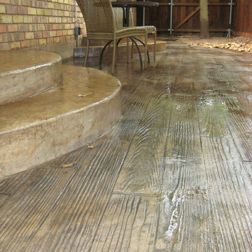 Wood Patterned Stamped Concrete Patio