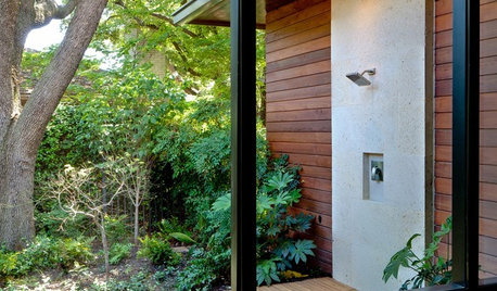 12 Refreshing Ideas for Outdoor Showers