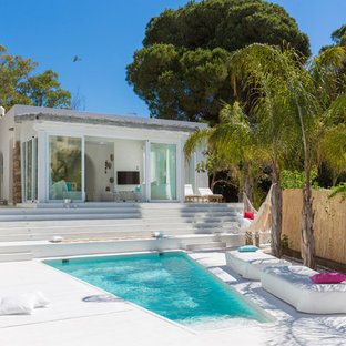 75 Beautiful Mediterranean Front Yard Pool Pictures Ideas December 2020 Houzz