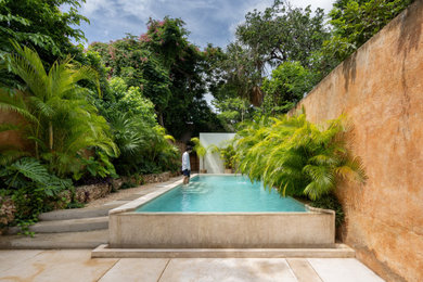 Mediterraner Pool in Mexiko Stadt