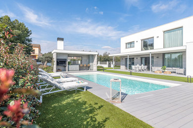 Duplex de lujo con jardín y piscina