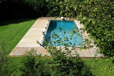 Esempio di una piscina classica