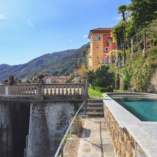 Foto di una piscina fuori terra mediterranea personalizzata