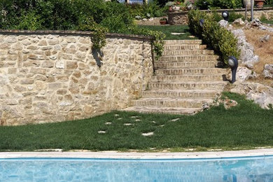 Foto di una piscina mediterranea