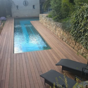 Terrasse bois, tour de piscine.