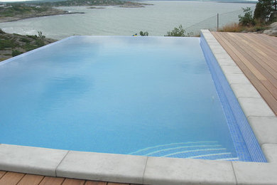 Пример оригинального дизайна: бассейн в скандинавском стиле