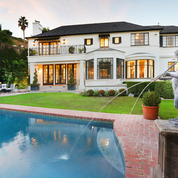 1289 Sunset Plaza Dr
