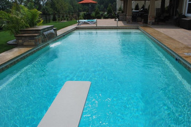 This is an example of a traditional swimming pool in Columbus.