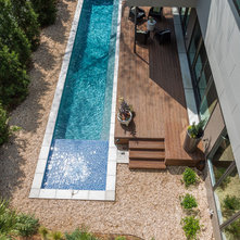 Contemporary Pool by TaC studios, architects