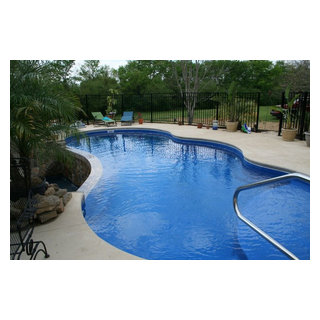 Abacos 14 X 34 Modern Pool Atlanta By Custom Fiberglass Pools Houzz