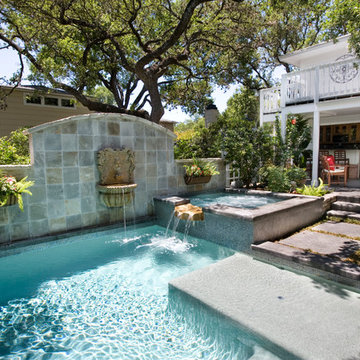 Alamo Heights Fountain Pool