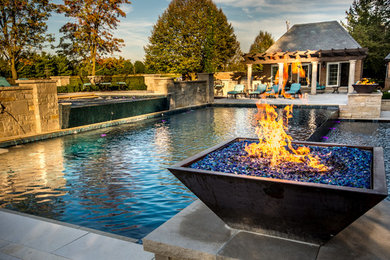 Inspiration for a contemporary pool remodel in Chicago