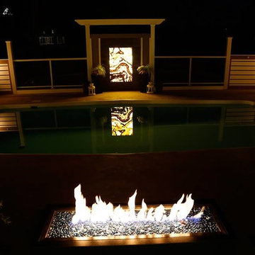 *AS SEEN ON "DECKED OUT"* - Contemporary Deck