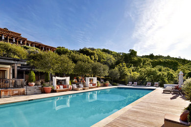 Стильный дизайн: бассейн в средиземноморском стиле - последний тренд
