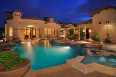 Example of a tuscan pool design in Phoenix