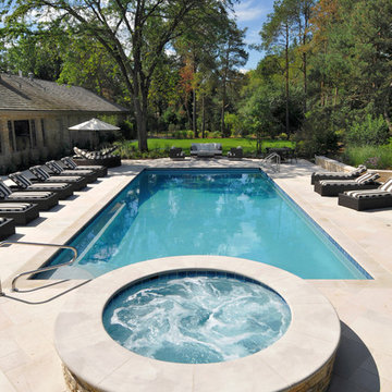 Bannockburn, IL Swimming Pool and Hot Tub
