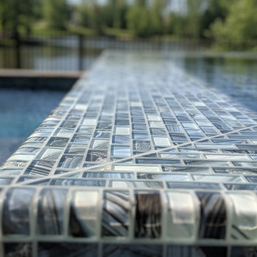 Beautiful Glass Tile Clean lines Pool