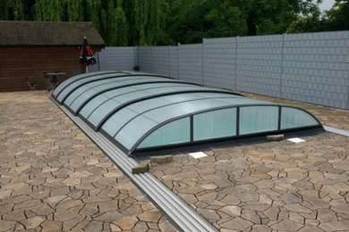 Oberirdischer, Mittelgroßer Moderner Pool in rechteckiger Form in Leipzig