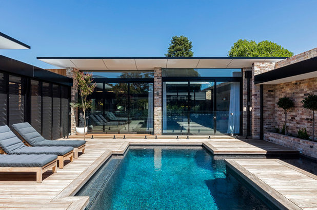 Trendy Pool by Tziallas Architects