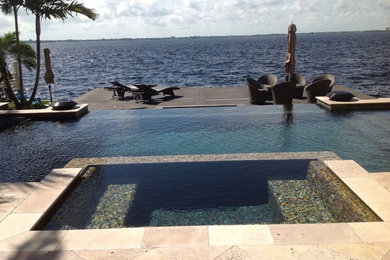 Pool - tropical pool idea in Miami