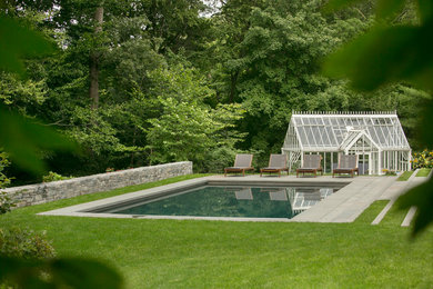 Example of a trendy stone pool design in Boston