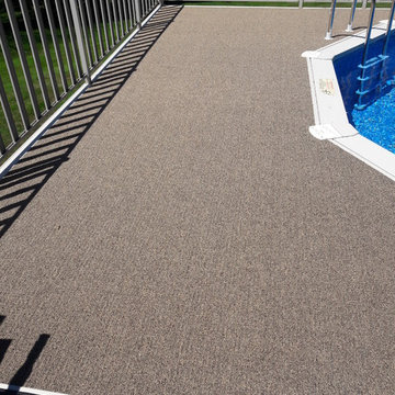 Casual Boucle (pool deck)