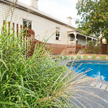 Circle pool garden Hawthorn