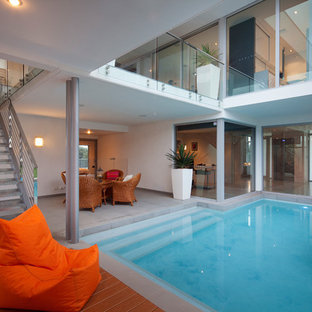 Inspiration for a contemporary pool in Perth.