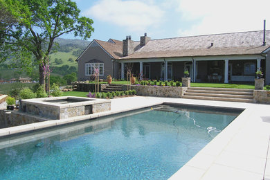 Example of a classic pool design in San Francisco